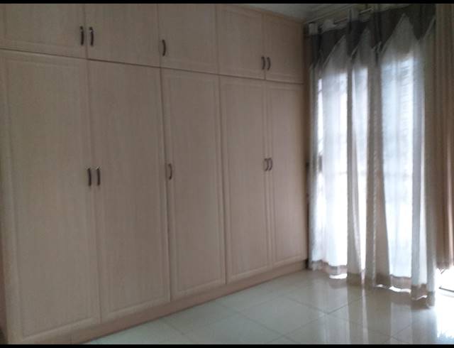 3 BEDROOM FLAT TO LET IN WARNER BEACH